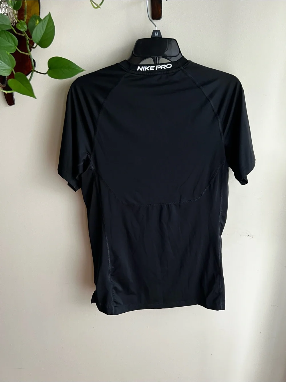 Nike Pro Dri-Fit Slim Fit Men’s Athletic T-Shirt • Size Small • Black